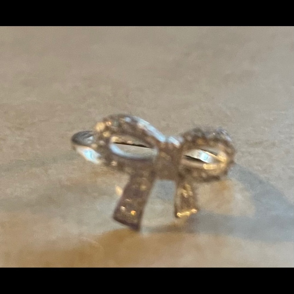 Bow ring - Picture 2 of 2